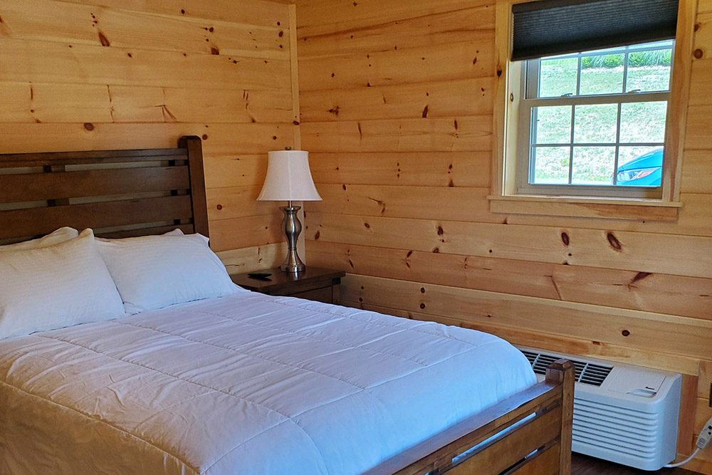 Lakeview Cottage Bedroom