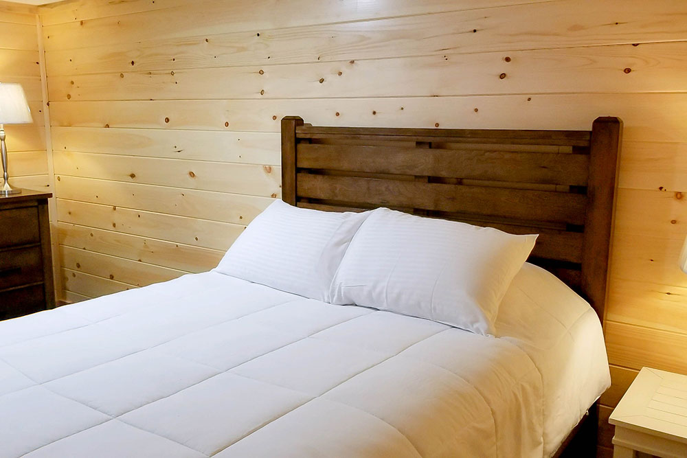 Lakeview Chalet Bedroom